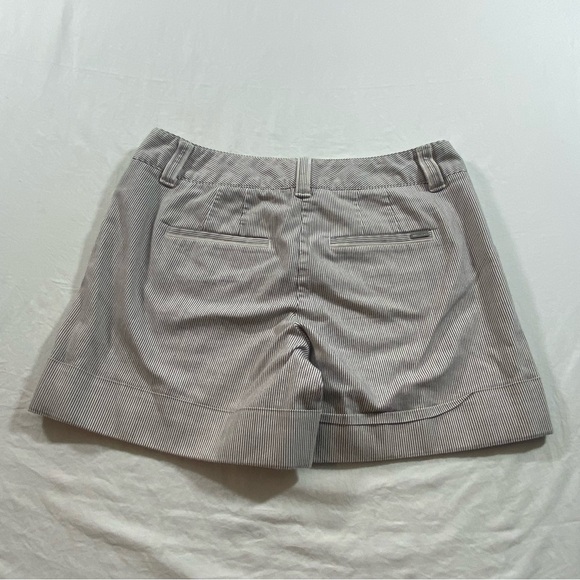 White House Black Market Shorts Stripe Gray Bermuda Shorts pockets - Picture 6 of 6